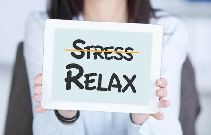 la sophrologie apprend à gérer le stress au travail, à se relaxer au bureau